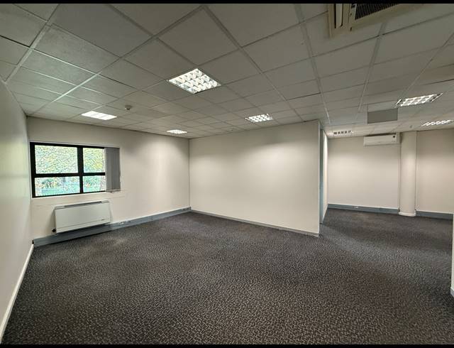 356M² OFFICE TO LET IN PARKTOWN
